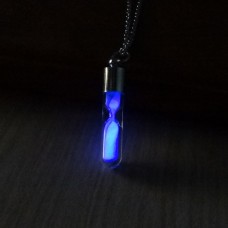 European And American Necklaces, Fashionable Hourglass Crystals, Personalized Pendants, Luminous Necklaces, Quicksand Wish Bottles, Women's Luminous Jewelry