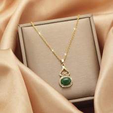 Korea Dongmen Imitation Jade Medal Necklace Women's Fashion Design Sense Personalized Versatile Autumn And Winter Collar Chain Wholesale